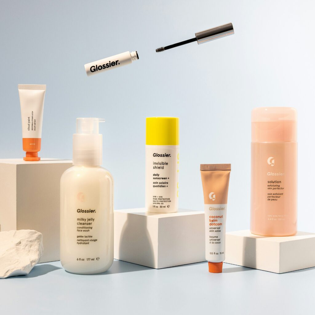 glossier-minimalist-skincare-packaging-design